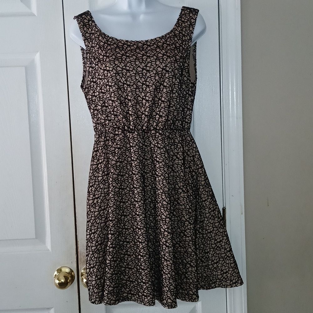 Live to be Spoiled black tan sleeveless bow accent dress Sz XL NWOT